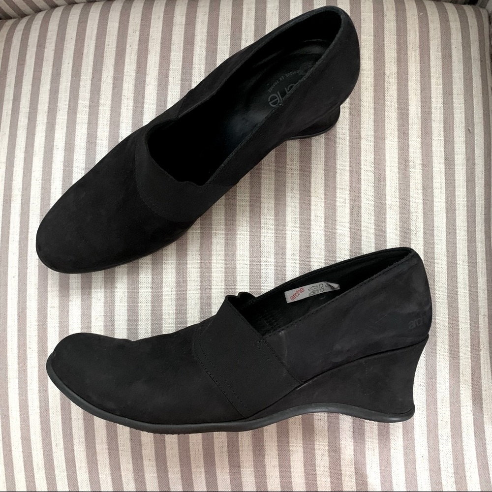 Arche Black Suede Wedge Heels Women’s Sz 41 Comfy